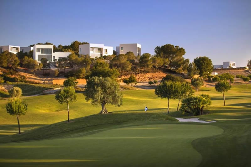 las colinas golf course